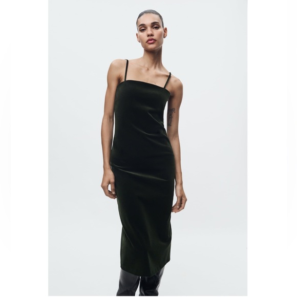 Zara | Dresses | Nwt Zara Zw Collection Emerald Green Velvet Tube Midi Dress  Size Xl | Poshmark